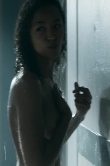 Berta Vázquez nude in Vis a vis AKA Locked Up (TV Series) (gif)