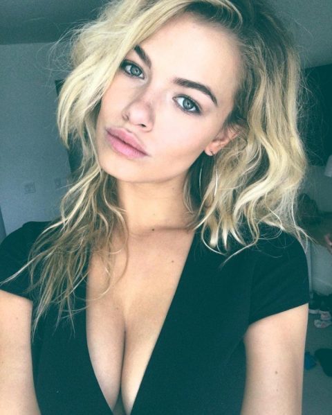 Pretty model Hailey Clauson sexy big cleavage